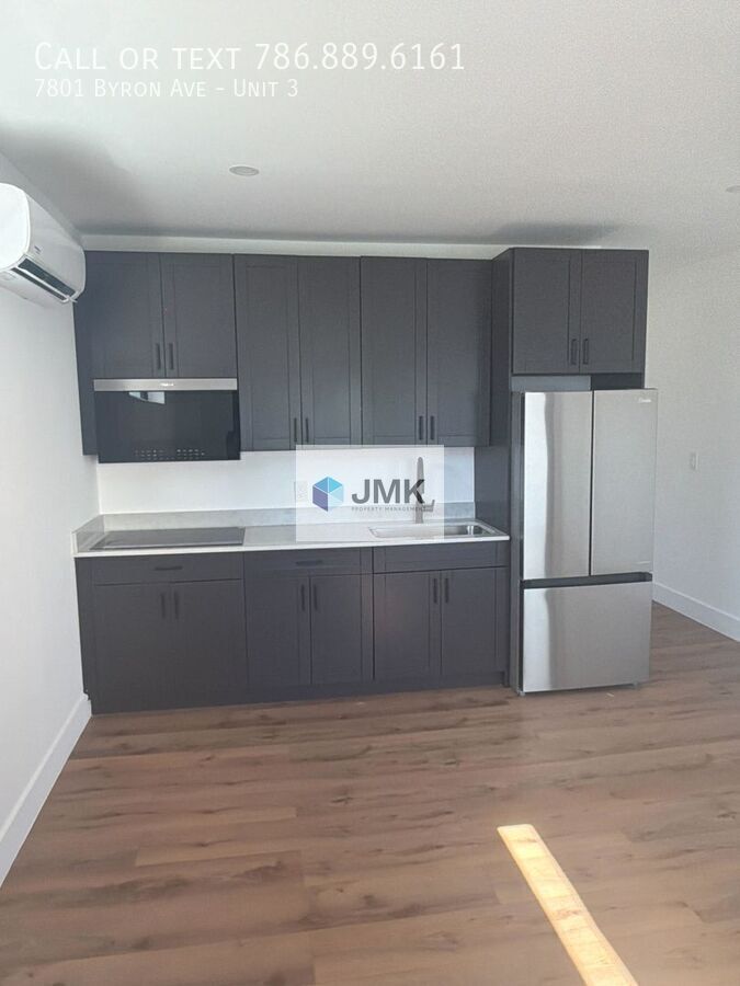 Newly Renovated 1BR/1BA – Steps from the Ocean property image