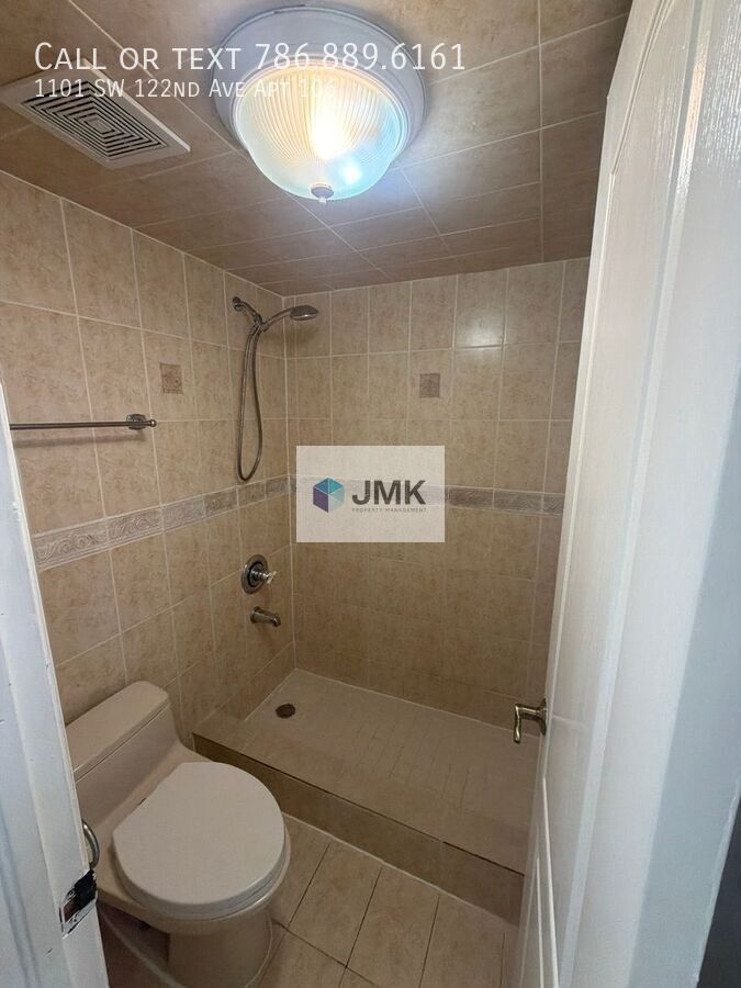 Cozy 2bd/2bath in the heart of Miami! property image