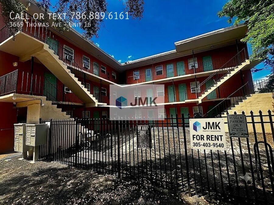 Charming Coconut Grove Living – 3669 Thomas Avenue property image