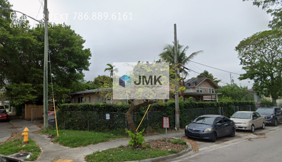 Charming 450 SF Studio - In Unit Washer and Dryer property image