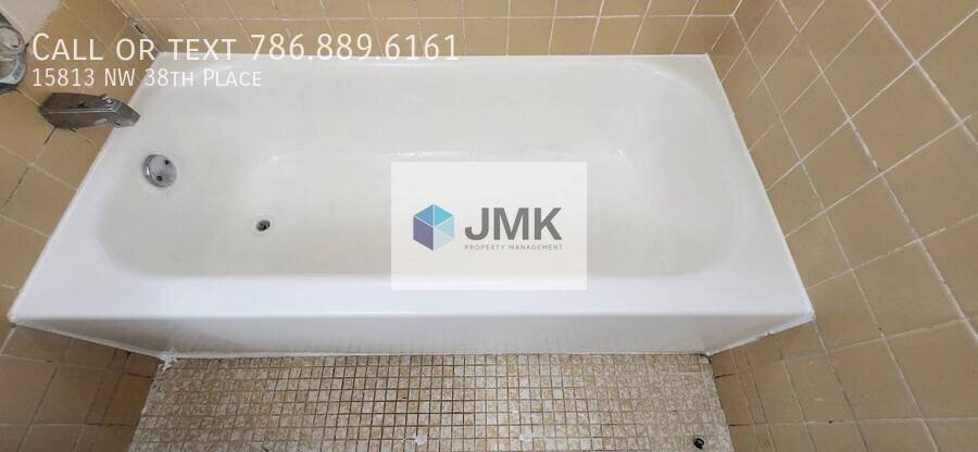 3-Bedroom, 2-Bathroom - ALL UTILITIES INCLUDED!!! property image
